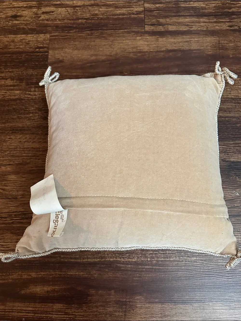 VTG Needlepoint Wool Floral Basket cottagecore Pillow Cream Pink 80’s
